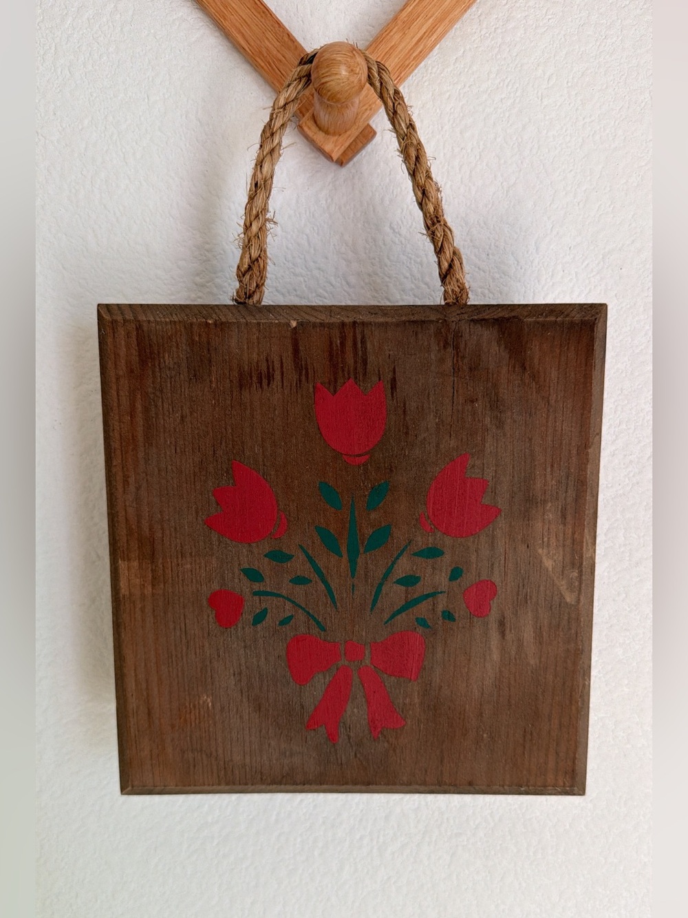 Vintage Hand-Painted Wooden Folk Art Tulip Wall Plaque Cottagecore Farmhouse